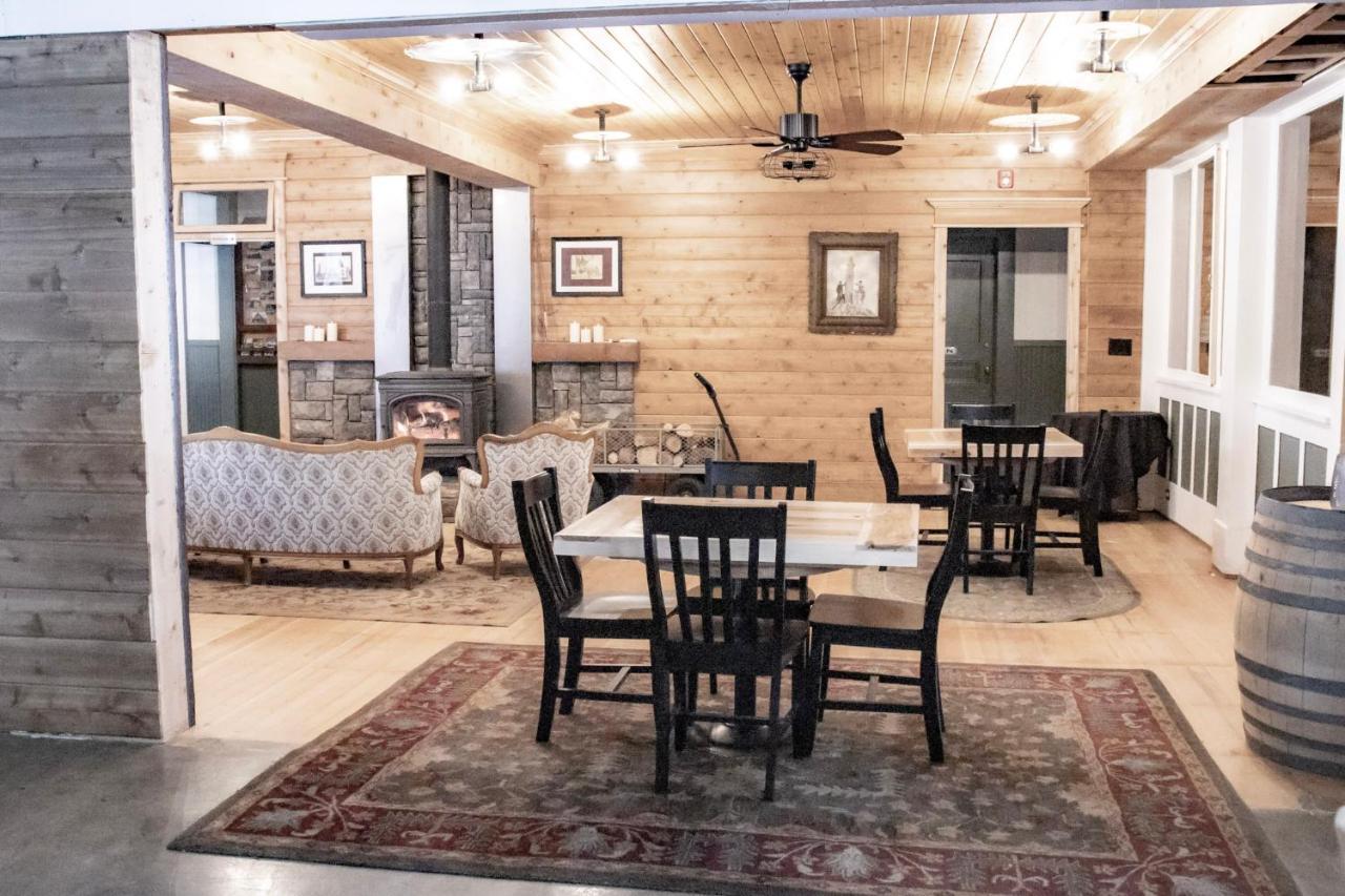 Mccloud River Bed And Breakfast Екстериор снимка